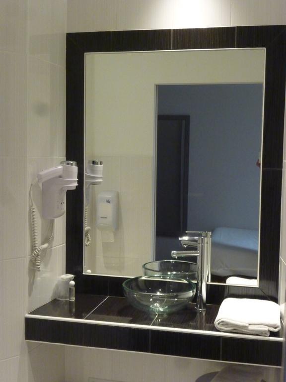 Hotel Montchapet Dijon Centre 객실 사진